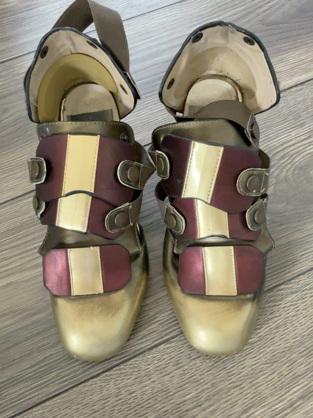 DC Comics Wonder Woman Wedge Boots Gold Burgundy Cosplay Size 7